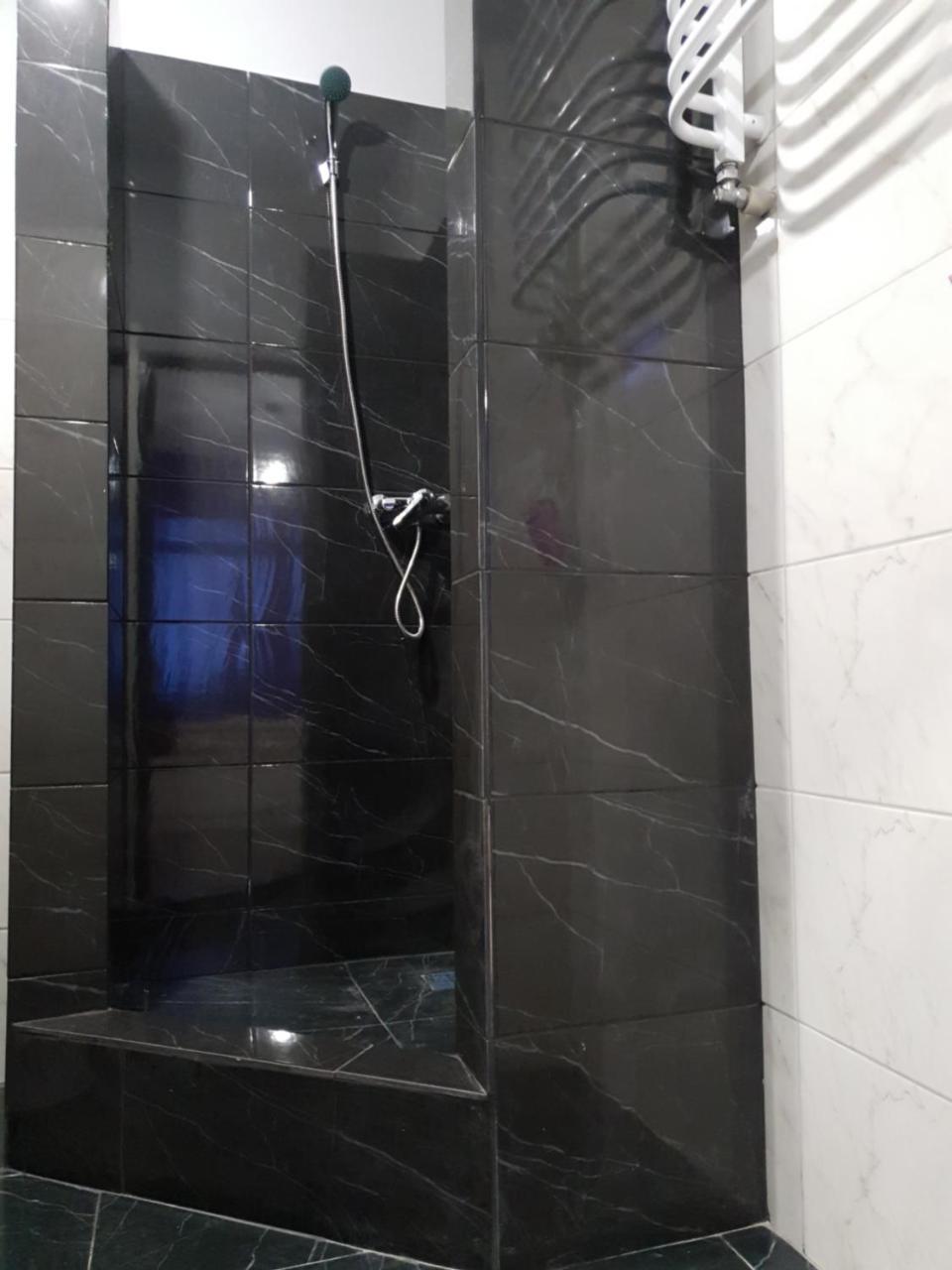 Travel Station Apartment Ивано-Франковск Экстерьер фото