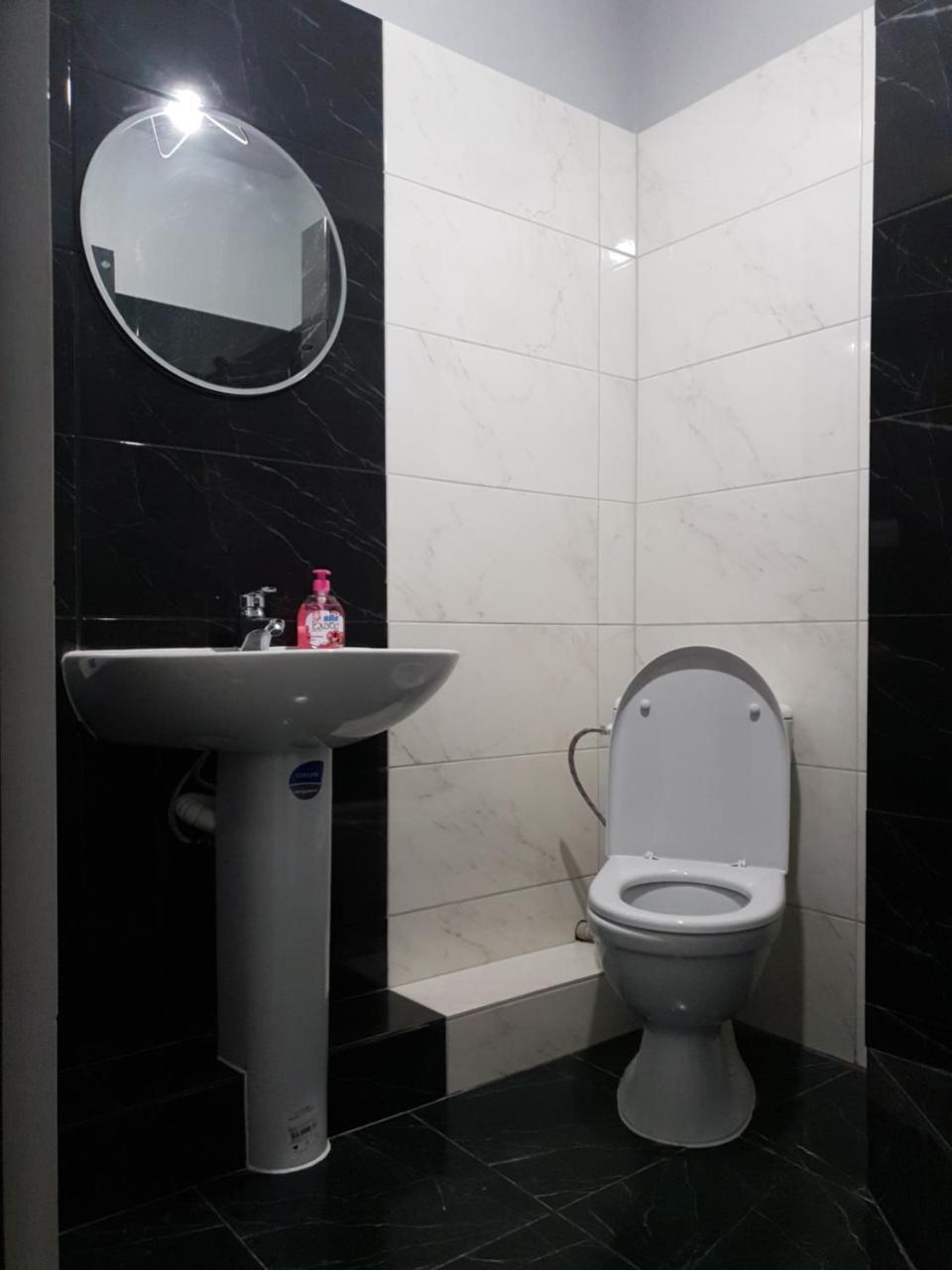 Travel Station Apartment Ивано-Франковск Экстерьер фото