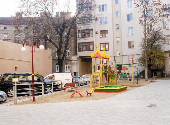 Travel Station Apartment Ивано-Франковск Экстерьер фото
